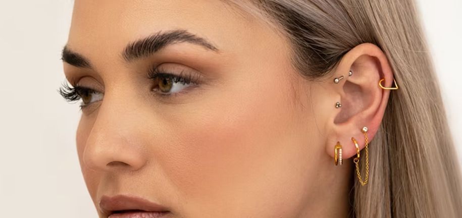 Titanbeschichtung bei Piercingschmuck: Farben, Haltbarkeit und Verwendung