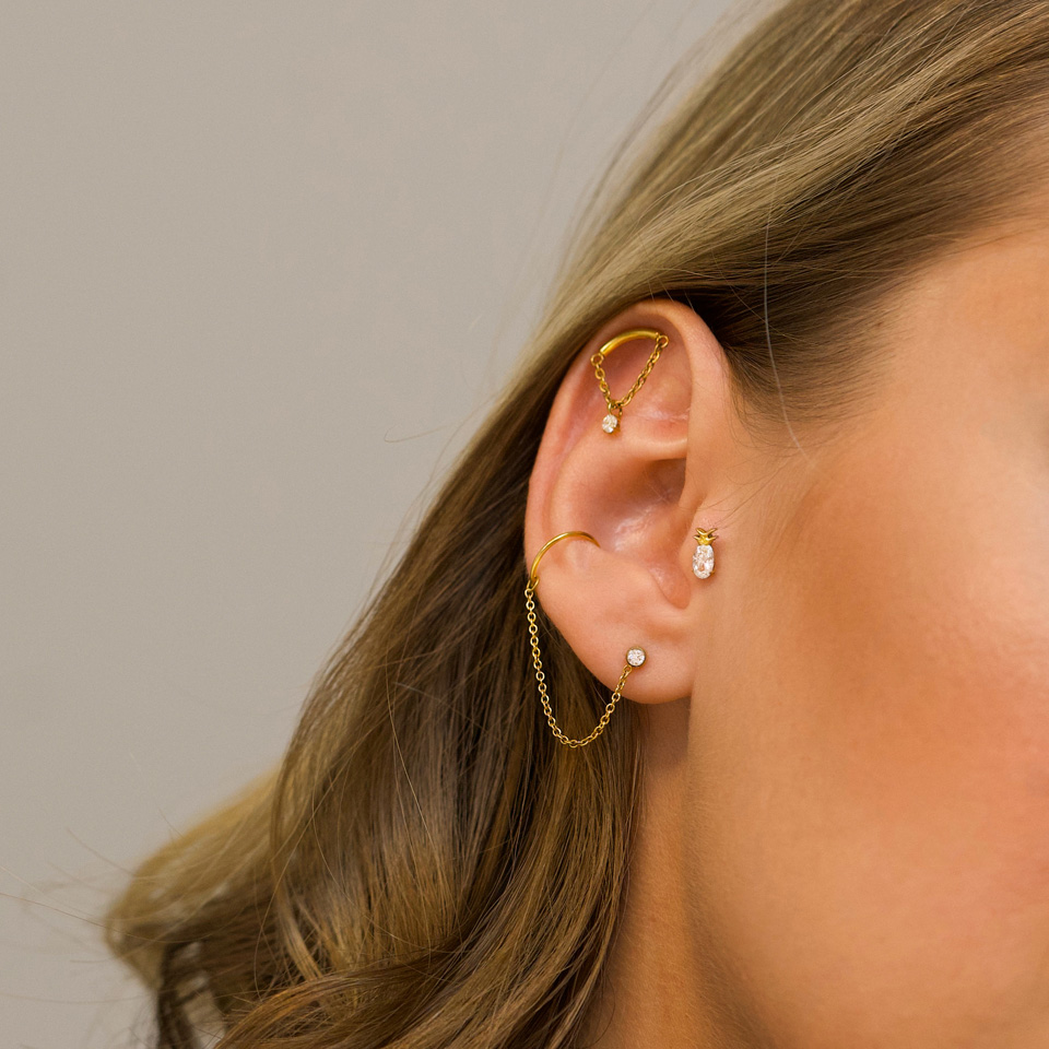 Labret lobe piercing hot sale
