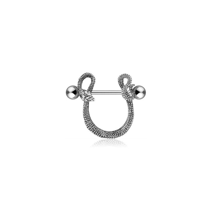 Brustwarzenpiercing mit einer Schlange