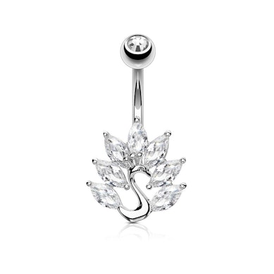Bauchnabelpiercing mit Pfau