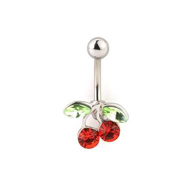 Bauchnabelpiercing mit einer roten Kirsche