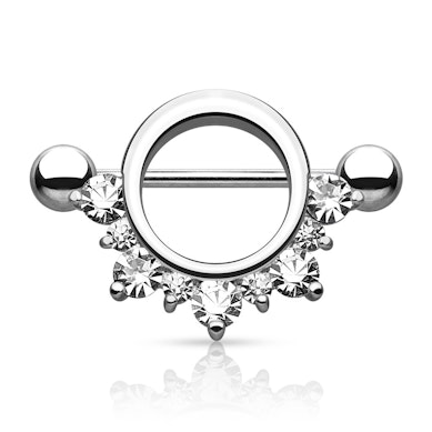 Brustwarzenpiercing mit einem Steinbogen