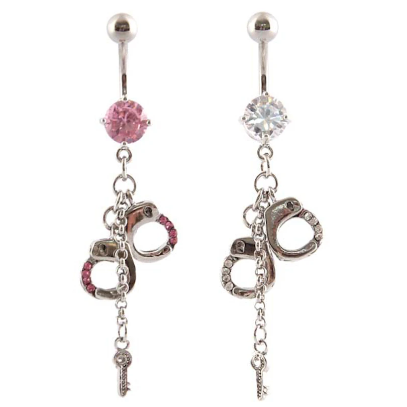 Bauchnabelpiercing mit Handschellen