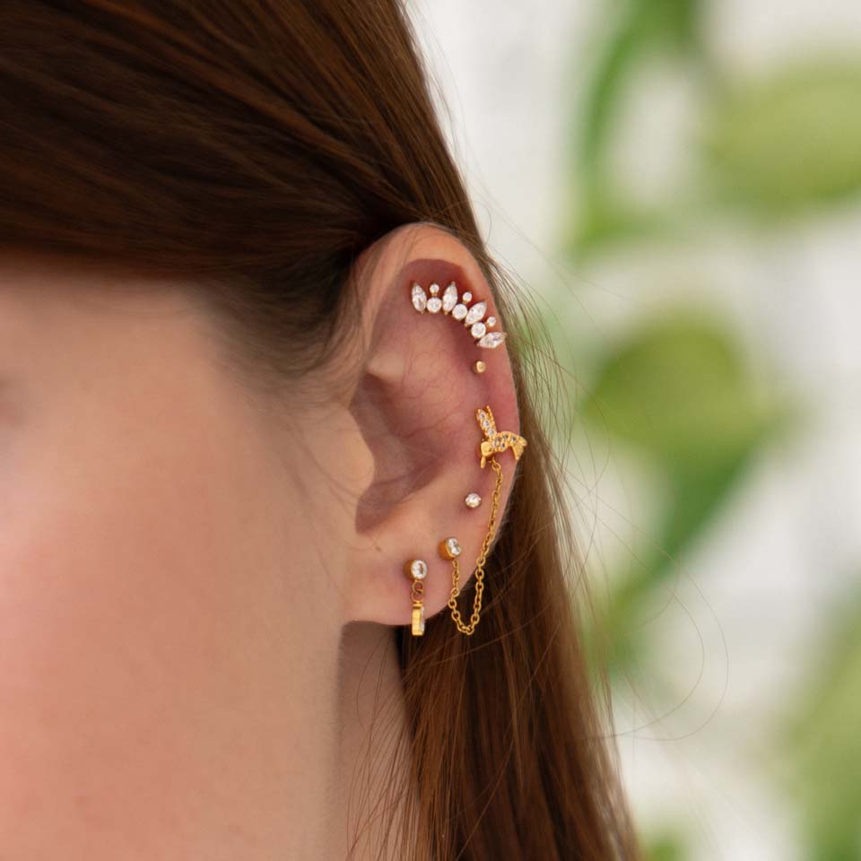 Titan-Labret mit marquiseförmigen und runden Steinen