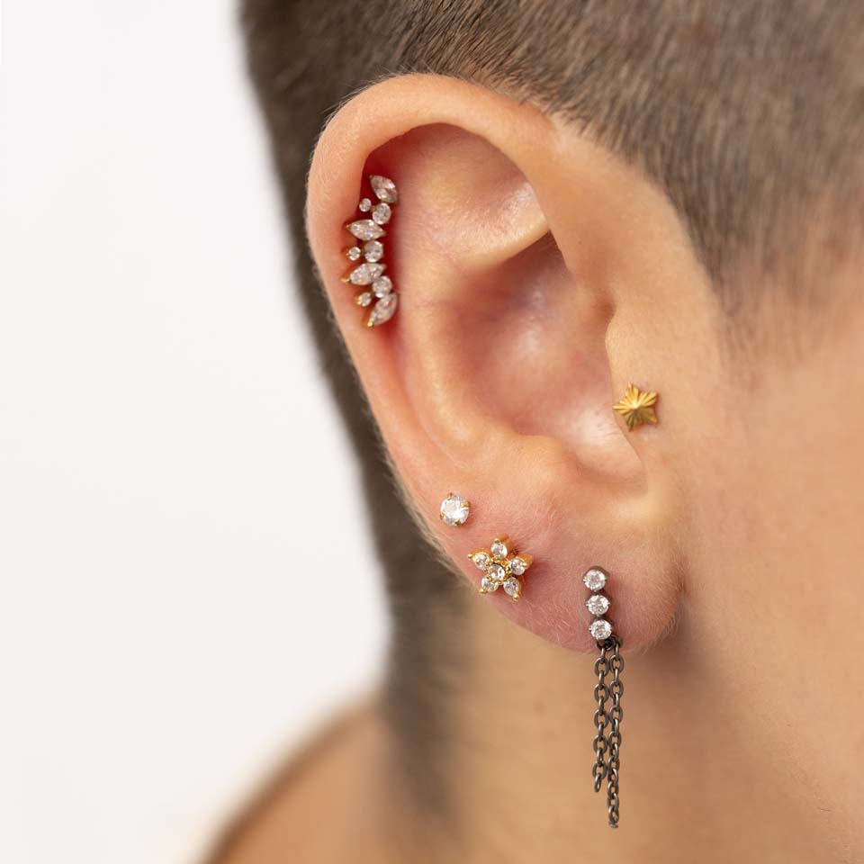 Titan-Labret mit drei Steinen und doppeltem Kettenanhänger
