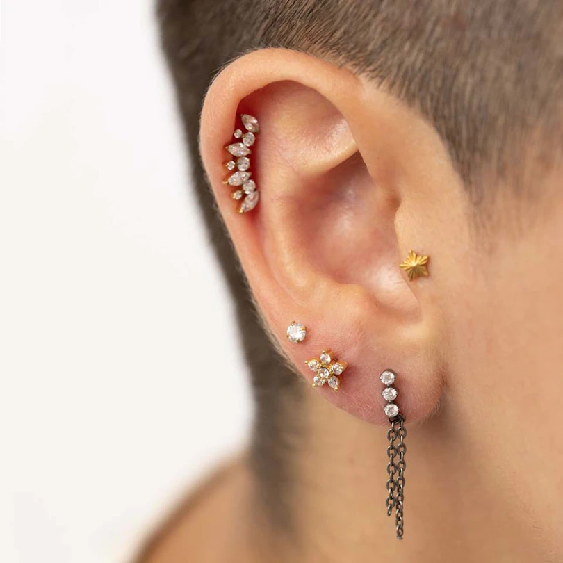 Titan-Labret mit drei Steinen und doppeltem Kettenanhänger