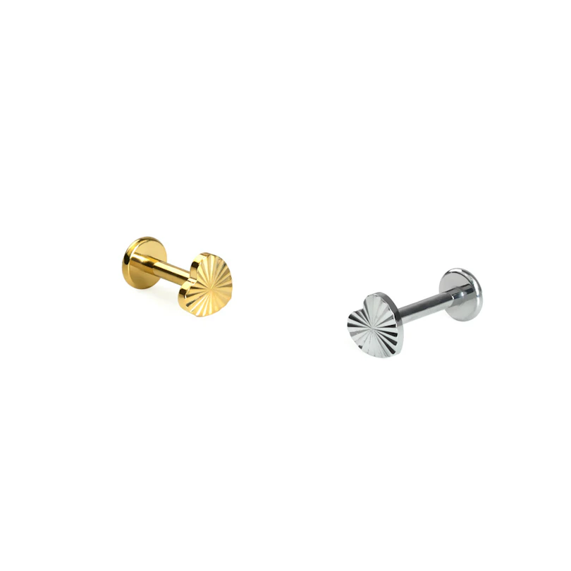 Herzförmiges Labret mit Texturmuster