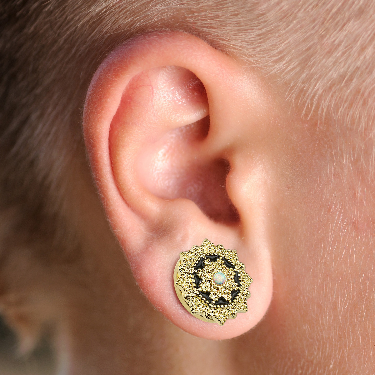 Plug mit detaillierter Front und Opalstein