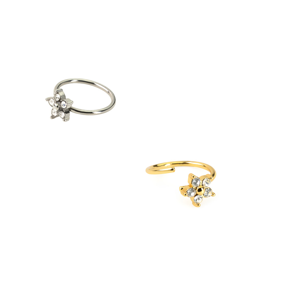 Ring mit zierlicher Blume