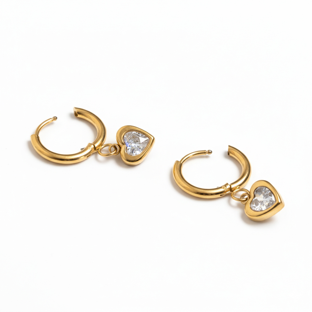 Paar Ohrringe mit Herzanhänger