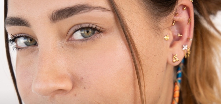 Piercing-Methoden: Pistole oder Nadel Piercing-Methoden: Pistole oder Nadel